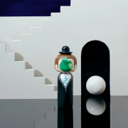  René MAGRITTE – Poupée Kokeshi Lucie Kaas