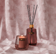  ECLECTIC Aubergine Bougie 60H - Precious Oud / ONNO